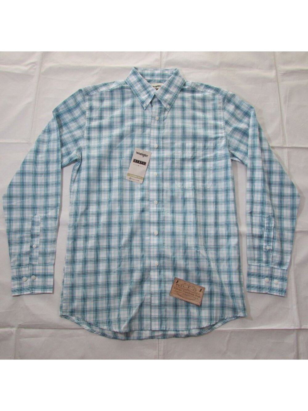 Wrangler Riata Men's Long Sleeve Plaid Button Shirt Light Blue/White 112374844